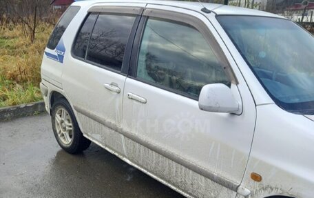 Toyota Raum I, 2001 год, 270 000 рублей, 2 фотография