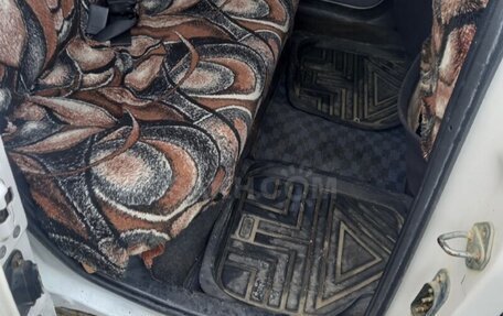 Toyota Raum I, 2001 год, 270 000 рублей, 8 фотография