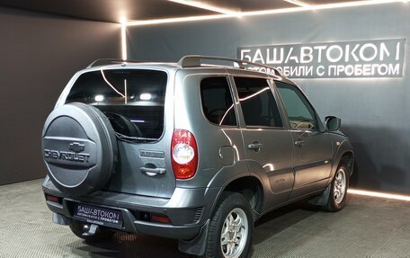 Chevrolet Niva I рестайлинг, 2017 год, 750 000 рублей, 5 фотография