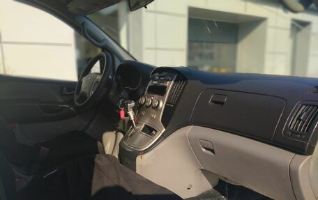 Hyundai Grand Starex Grand Starex I рестайлинг 2, 2009 год, 695 000 рублей, 15 фотография