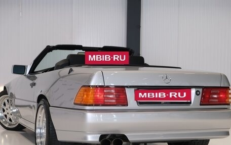 Mercedes-Benz SL-Класс, 1992 год, 17 420 000 рублей, 15 фотография