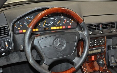 Mercedes-Benz SL-Класс, 1992 год, 17 420 000 рублей, 20 фотография