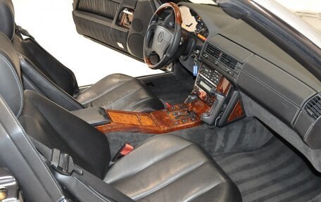 Mercedes-Benz SL-Класс, 1992 год, 17 420 000 рублей, 22 фотография