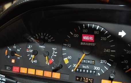 Mercedes-Benz SL-Класс, 1992 год, 17 420 000 рублей, 21 фотография