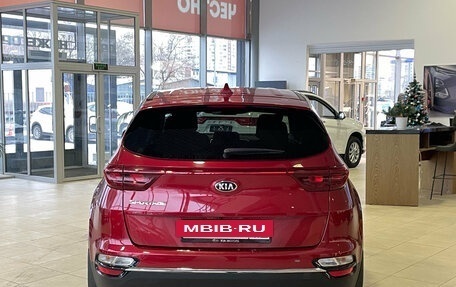 KIA Sportage IV рестайлинг, 2020 год, 2 389 000 рублей, 4 фотография