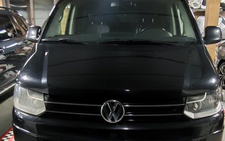 Volkswagen Multivan T5, 2011 год, 2 000 000 рублей, 1 фотография