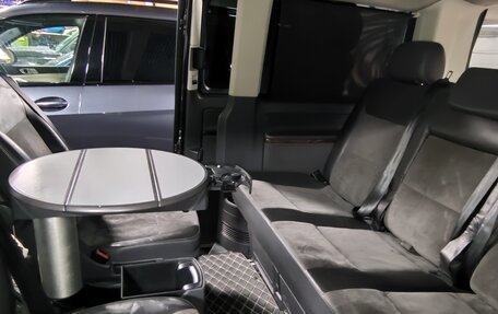 Volkswagen Multivan T5, 2011 год, 2 000 000 рублей, 12 фотография