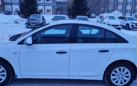 Chevrolet Cruze II, 2011 год, 700 000 рублей, 2 фотография