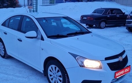 Chevrolet Cruze II, 2011 год, 700 000 рублей, 7 фотография