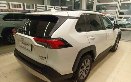 Toyota RAV4, 2023 год, 4 200 000 рублей, 4 фотография