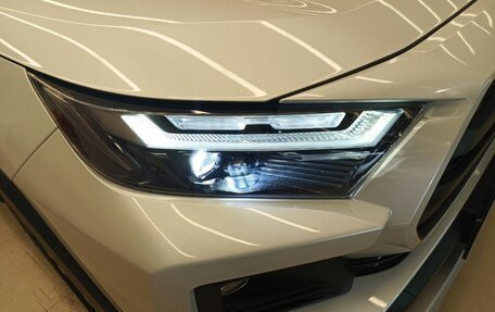 Toyota RAV4, 2023 год, 4 200 000 рублей, 15 фотография