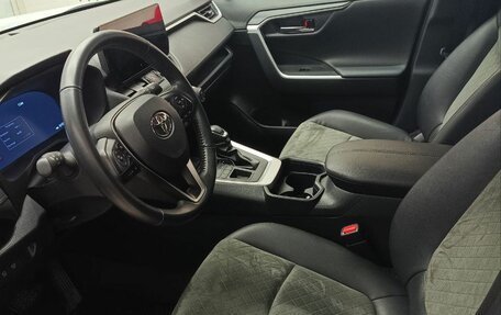 Toyota RAV4, 2023 год, 4 200 000 рублей, 14 фотография