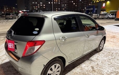 Toyota Vitz, 2011 год, 750 000 рублей, 31 фотография