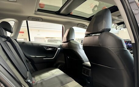 Toyota RAV4, 2025 год, 4 800 000 рублей, 8 фотография