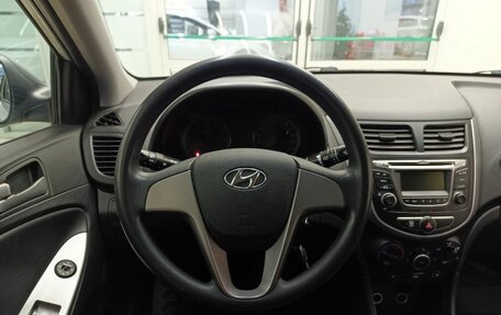 Hyundai Solaris II рестайлинг, 2016 год, 950 000 рублей, 8 фотография