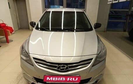 Hyundai Solaris II рестайлинг, 2016 год, 950 000 рублей, 2 фотография