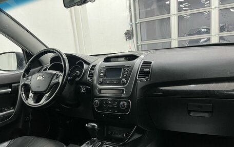 KIA Sorento II рестайлинг, 2017 год, 2 199 000 рублей, 14 фотография