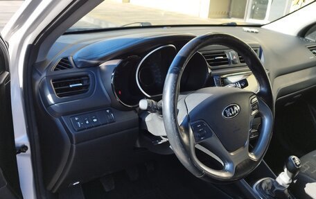 KIA Rio III рестайлинг, 2016 год, 830 000 рублей, 13 фотография