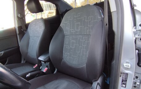 KIA Rio III рестайлинг, 2016 год, 830 000 рублей, 16 фотография