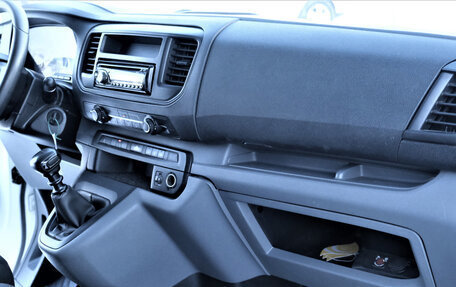 Peugeot Expert, 2019 год, 2 100 000 рублей, 11 фотография