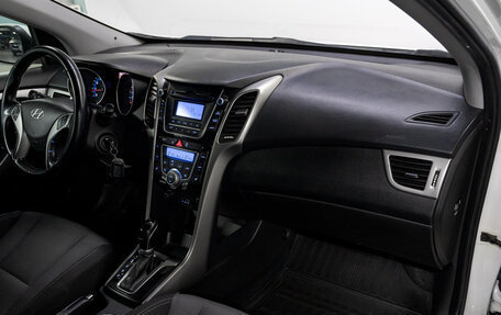 Hyundai i30 II рестайлинг, 2013 год, 929 000 рублей, 15 фотография