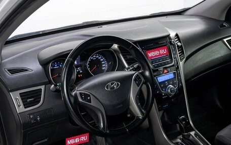 Hyundai i30 II рестайлинг, 2013 год, 929 000 рублей, 9 фотография