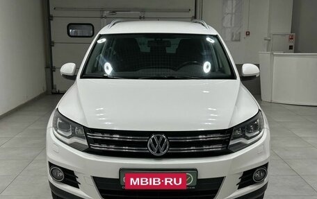 Volkswagen Tiguan I, 2012 год, 1 599 900 рублей, 2 фотография