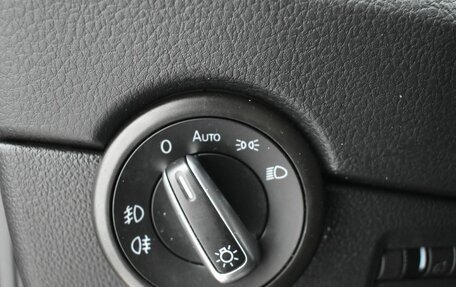 Volkswagen Caravelle T6 рестайлинг, 2019 год, 4 175 000 рублей, 15 фотография