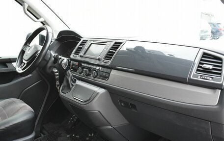 Volkswagen Caravelle T6 рестайлинг, 2019 год, 4 175 000 рублей, 23 фотография