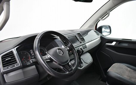 Volkswagen Caravelle T6 рестайлинг, 2019 год, 4 175 000 рублей, 25 фотография