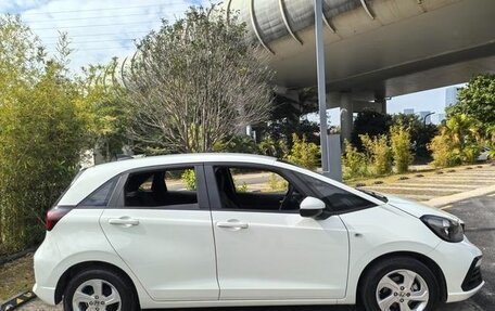 Honda Fit, 2021 год, 1 000 000 рублей, 4 фотография