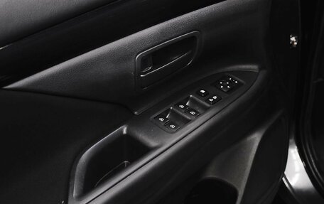 Mitsubishi Outlander III рестайлинг 3, 2020 год, 2 450 000 рублей, 22 фотография