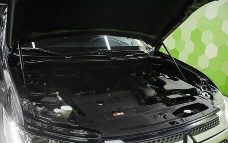 Mitsubishi Outlander III рестайлинг 3, 2020 год, 2 450 000 рублей, 24 фотография