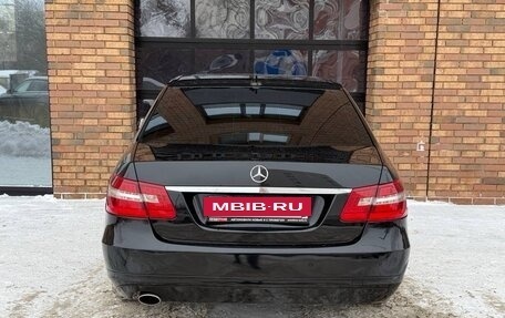 Mercedes-Benz E-Класс, 2011 год, 970 000 рублей, 5 фотография