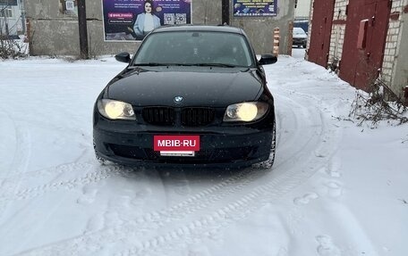 BMW 1 серия, 2009 год, 730 000 рублей, 4 фотография