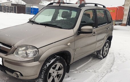 Chevrolet Niva I рестайлинг, 2014 год, 399 000 рублей, 1 фотография