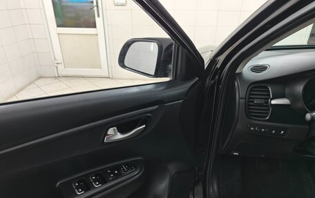 KIA Rio IV, 2017 год, 1 200 000 рублей, 4 фотография