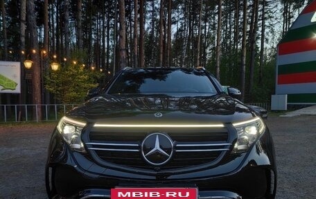 Mercedes-Benz EQC, 2022 год, 5 000 000 рублей, 7 фотография