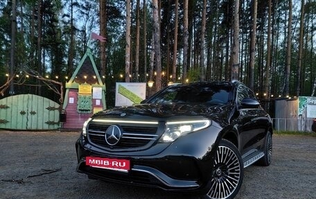 Mercedes-Benz EQC, 2022 год, 5 000 000 рублей, 8 фотография