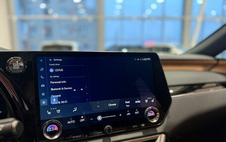 Lexus RX IV рестайлинг, 2025 год, 8 200 000 рублей, 7 фотография