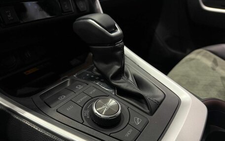 Toyota RAV4, 2025 год, 5 300 000 рублей, 9 фотография