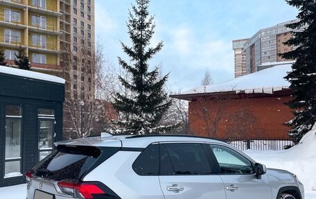 Toyota RAV4, 2020 год, 4 590 000 рублей, 3 фотография