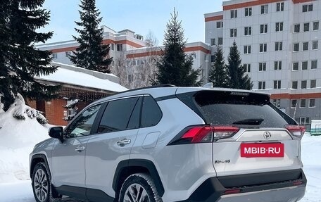 Toyota RAV4, 2020 год, 4 590 000 рублей, 7 фотография