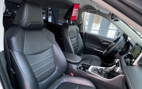 Toyota RAV4, 2020 год, 4 590 000 рублей, 17 фотография