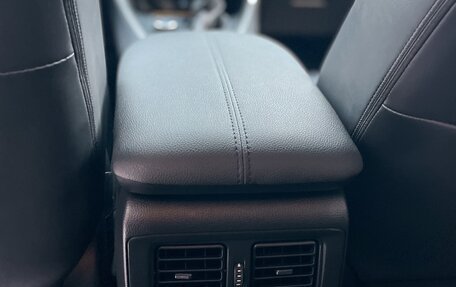 Toyota RAV4, 2020 год, 4 590 000 рублей, 26 фотография