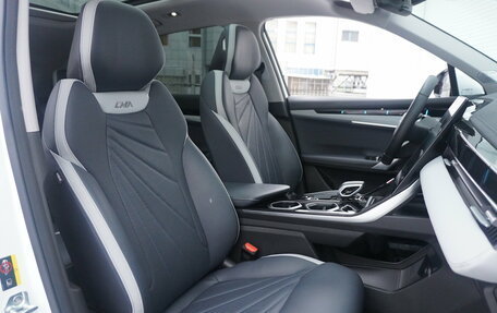 Geely Atlas, 2024 год, 3 230 000 рублей, 12 фотография