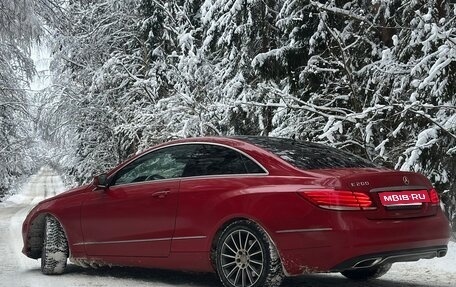 Mercedes-Benz E-Класс, 2013 год, 2 100 000 рублей, 2 фотография