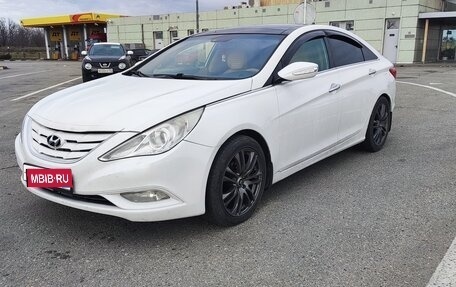 Hyundai Sonata VI, 2010 год, 955 000 рублей, 1 фотография