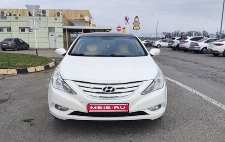 Hyundai Sonata VI, 2010 год, 955 000 рублей, 2 фотография