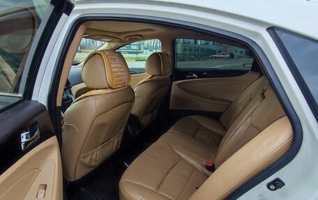 Hyundai Sonata VI, 2010 год, 955 000 рублей, 9 фотография